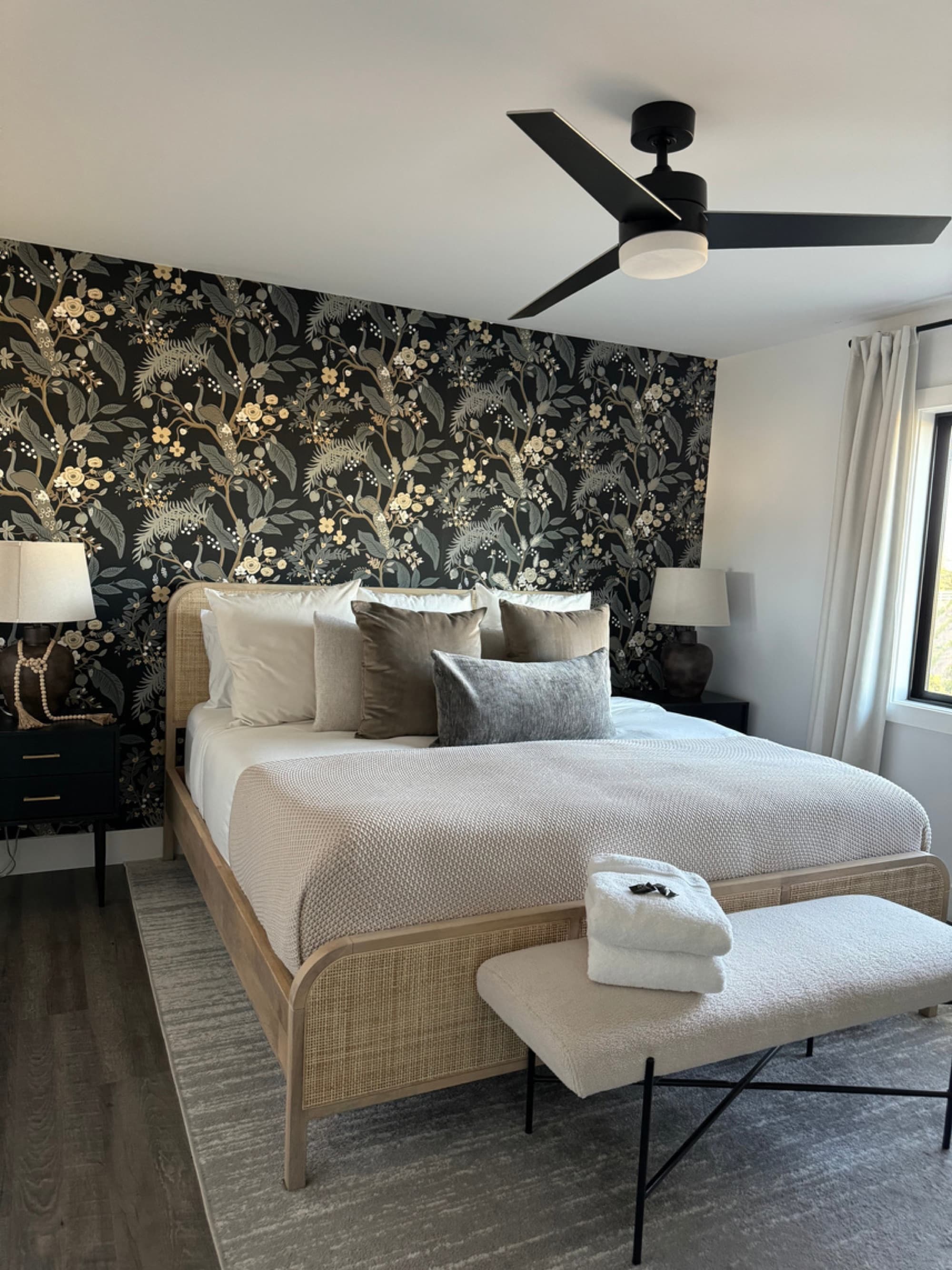 Guest-ready bedroom presentation